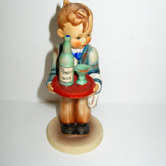 M I HUMMEL GOEBEL Figurine "WAITER" HUM #154/0 Germany TMK5 6" Tall MINT - Picture 1 of 6